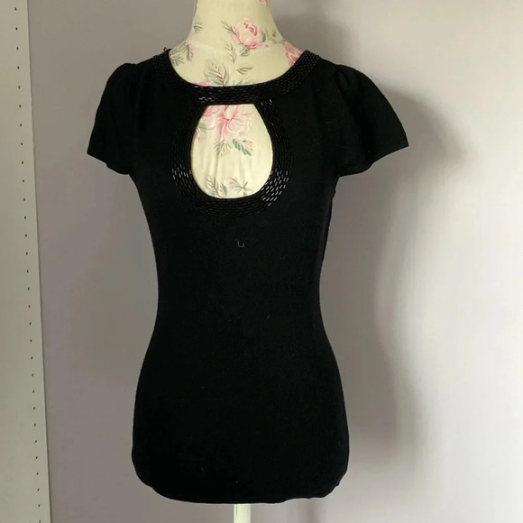Nanette lepore black 100% merino short sleeve sweater beading trim size small - Picture 1 of 9